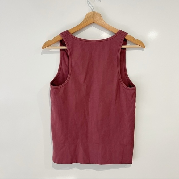 Athleta Aurora Seamless Tank Top - Picture 4 of 9